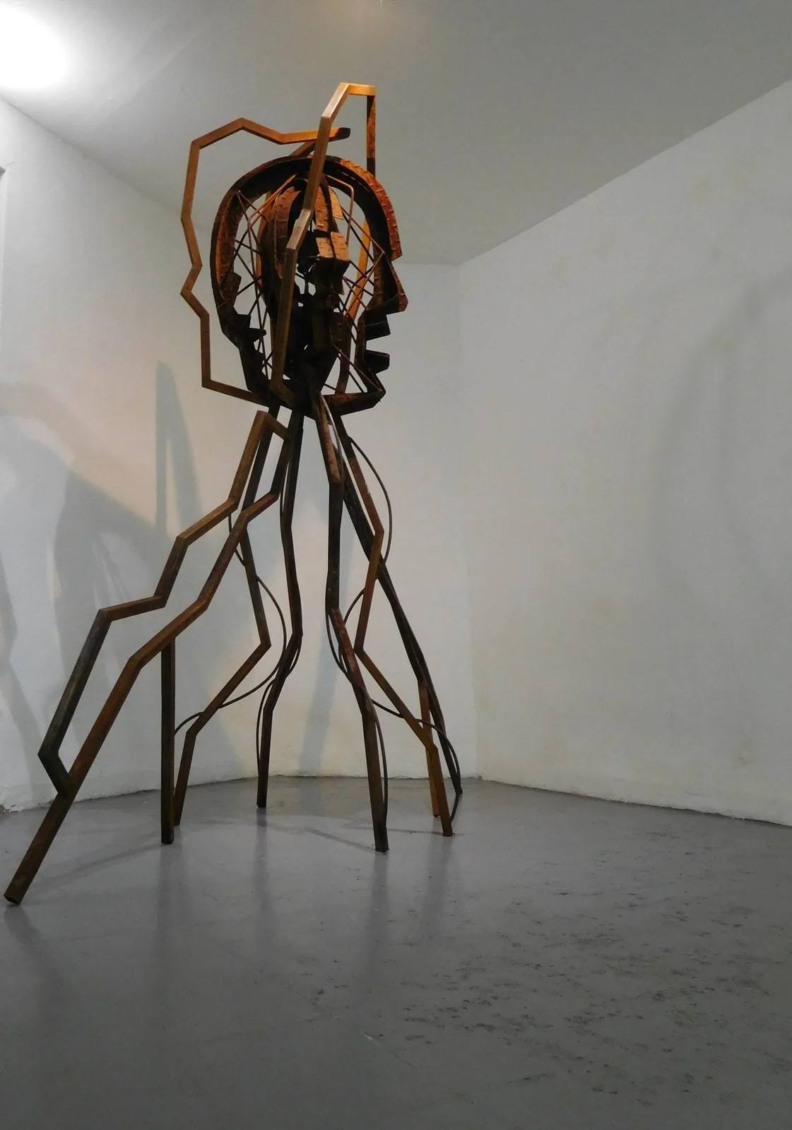 Araignée — sculpture en acier